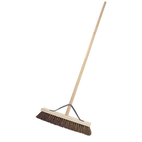 Platform Broom Bassine 18" c/w 5' Shaft & Stay